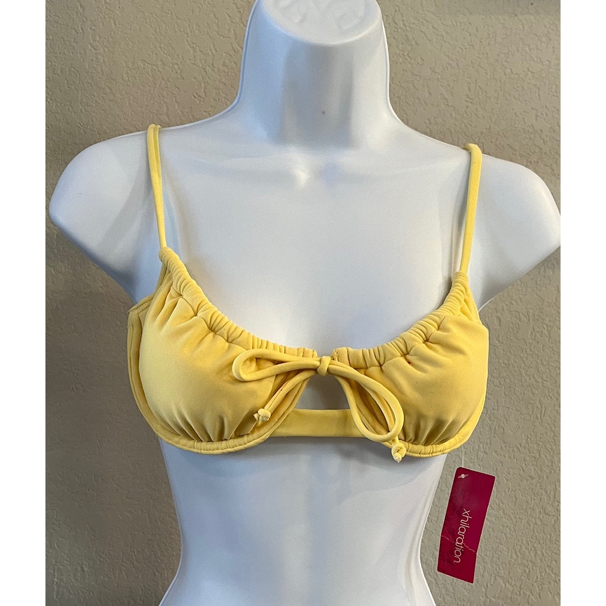 Xhilaration Juniors' Shirred Underwire Bikini Top - Yellow - XS