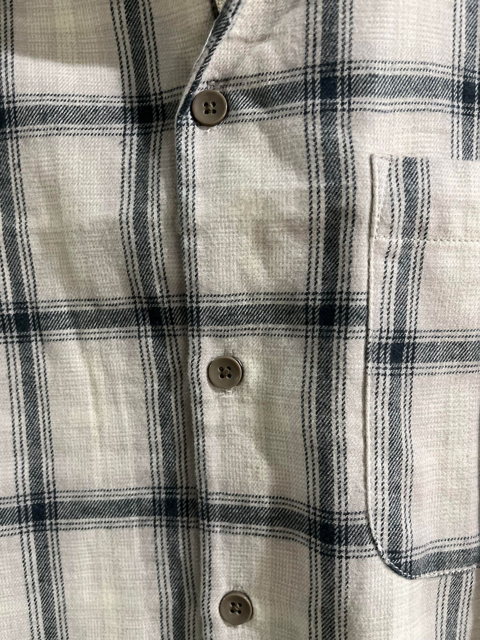 Urban Outfitters Men’s Flannel Shirt Size M, Cream/Blue, Standard/Cloth